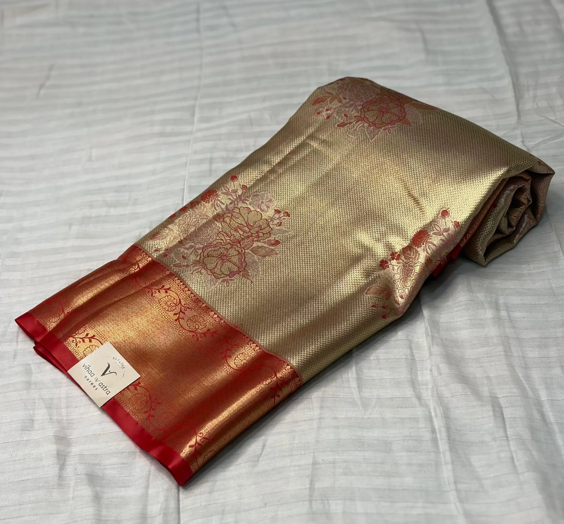 VVS106 Cream Body With Gold Motifs And Contrasting Red Border Kanchi Silk Saree