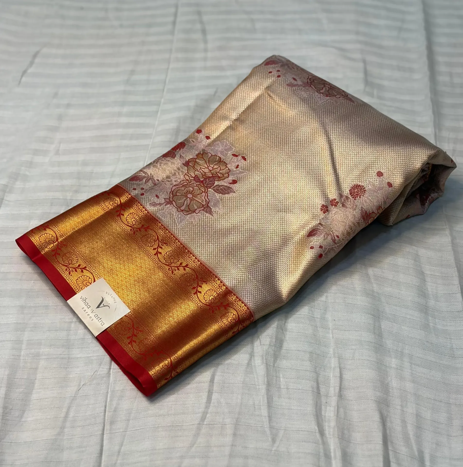 VVS106 Off-White With Contrasting Red Border Kanchi Silk Saree