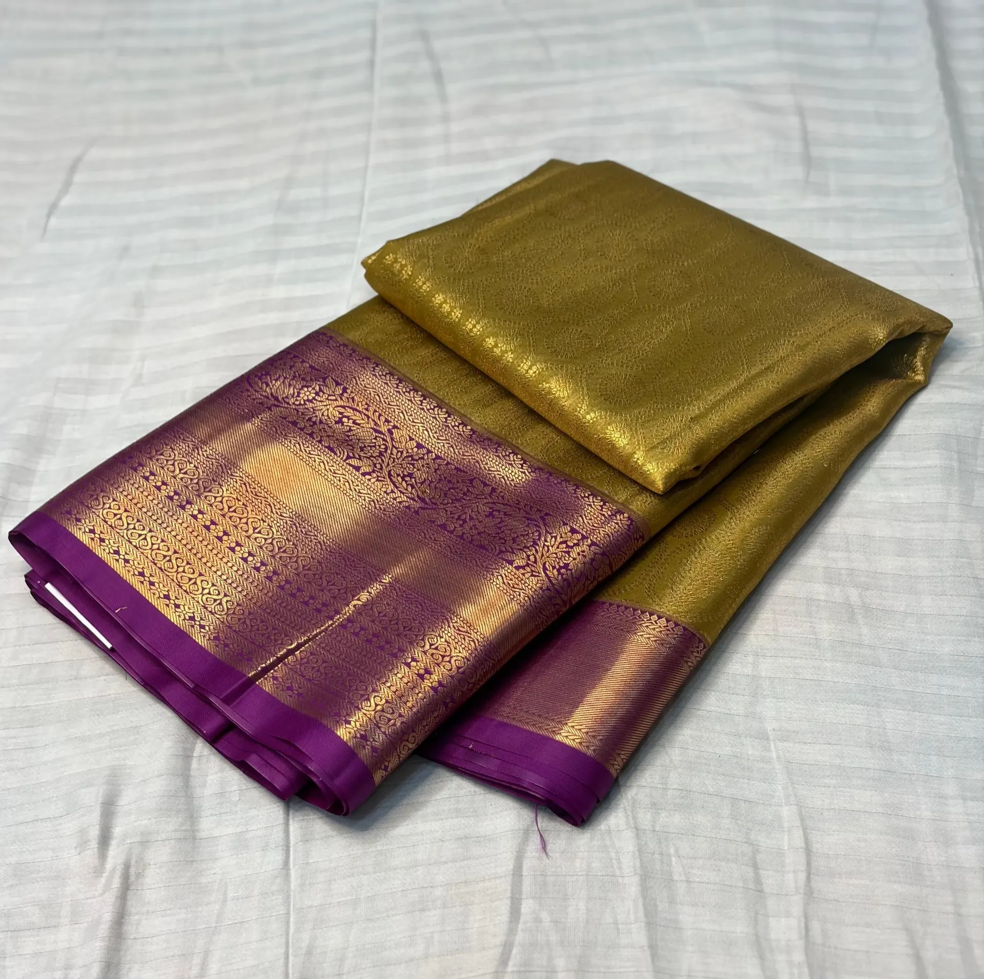 VVS074 Gold With Hot Pink Border Kanchi Silk Saree
