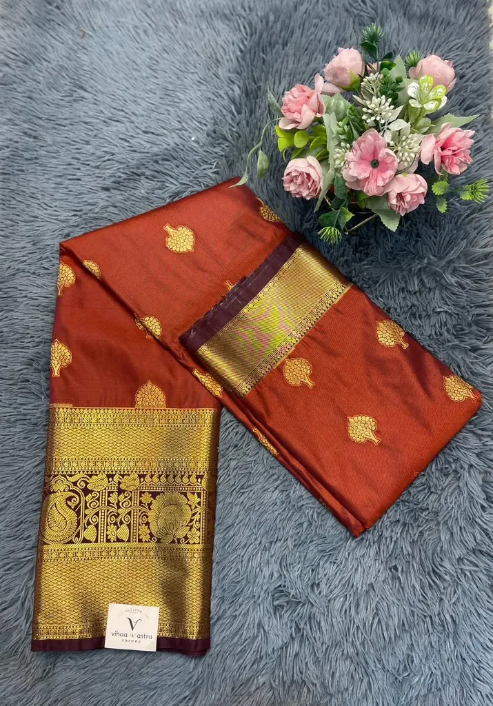 VVS098 Brown Rust With Contrasting Golden Border