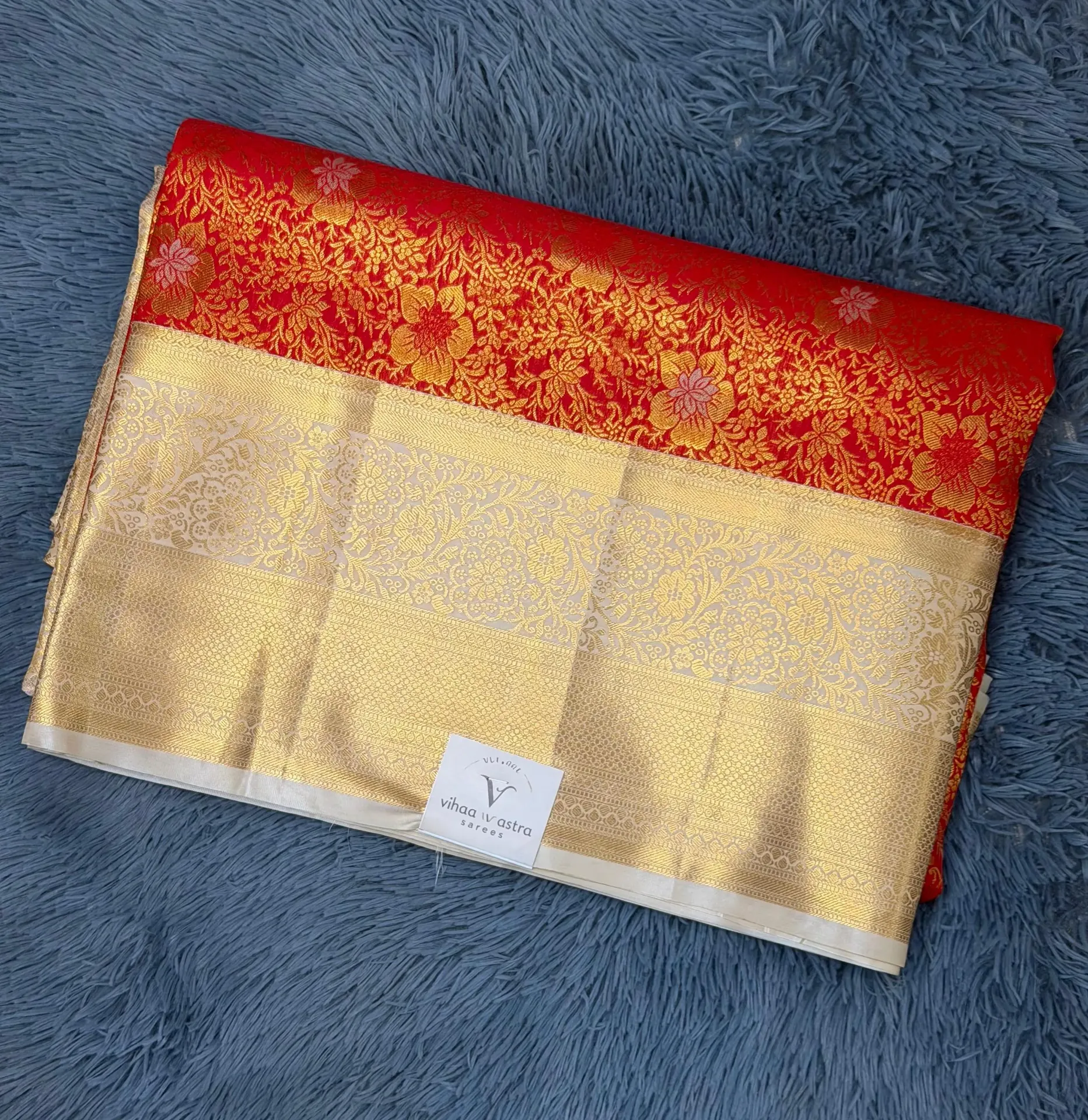 VV3499 Premium Kanchipattu Red With Cream Border Saree