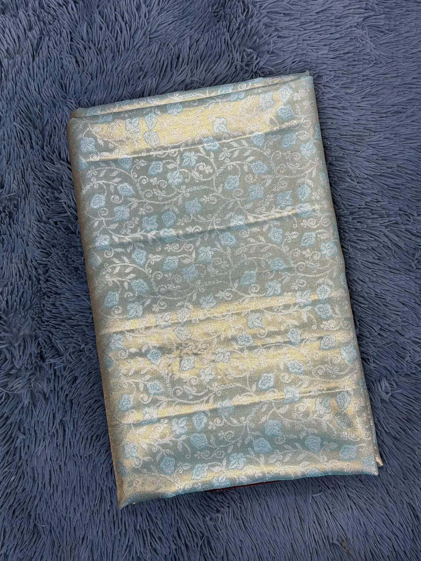 VV2399 Gold Blue Body With Maroon Border Kanchipattu Saree