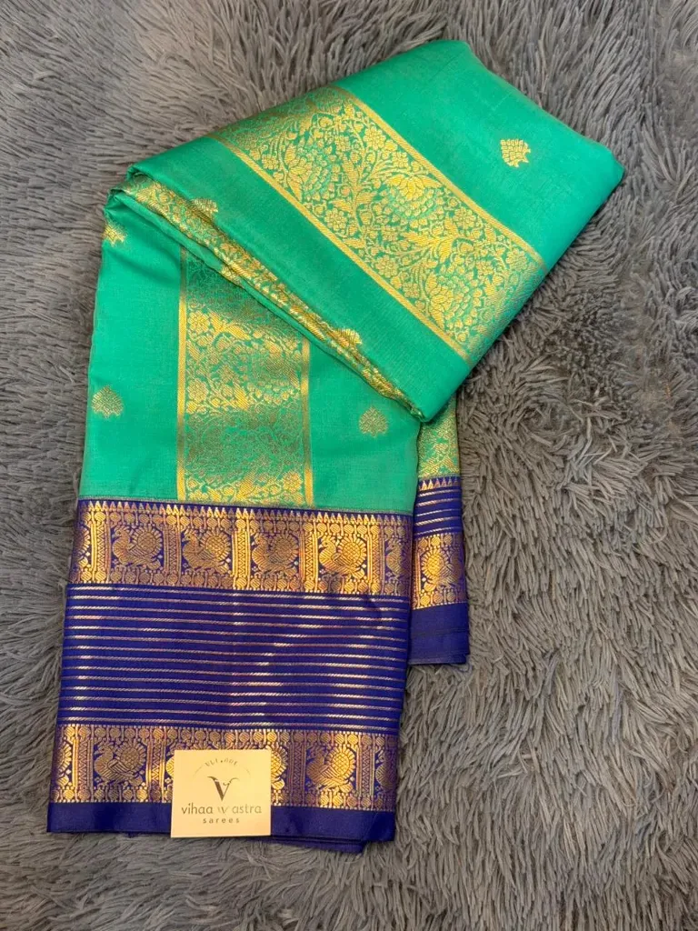 VV3499 Green Body With Blue Border Kanchipattu Saree