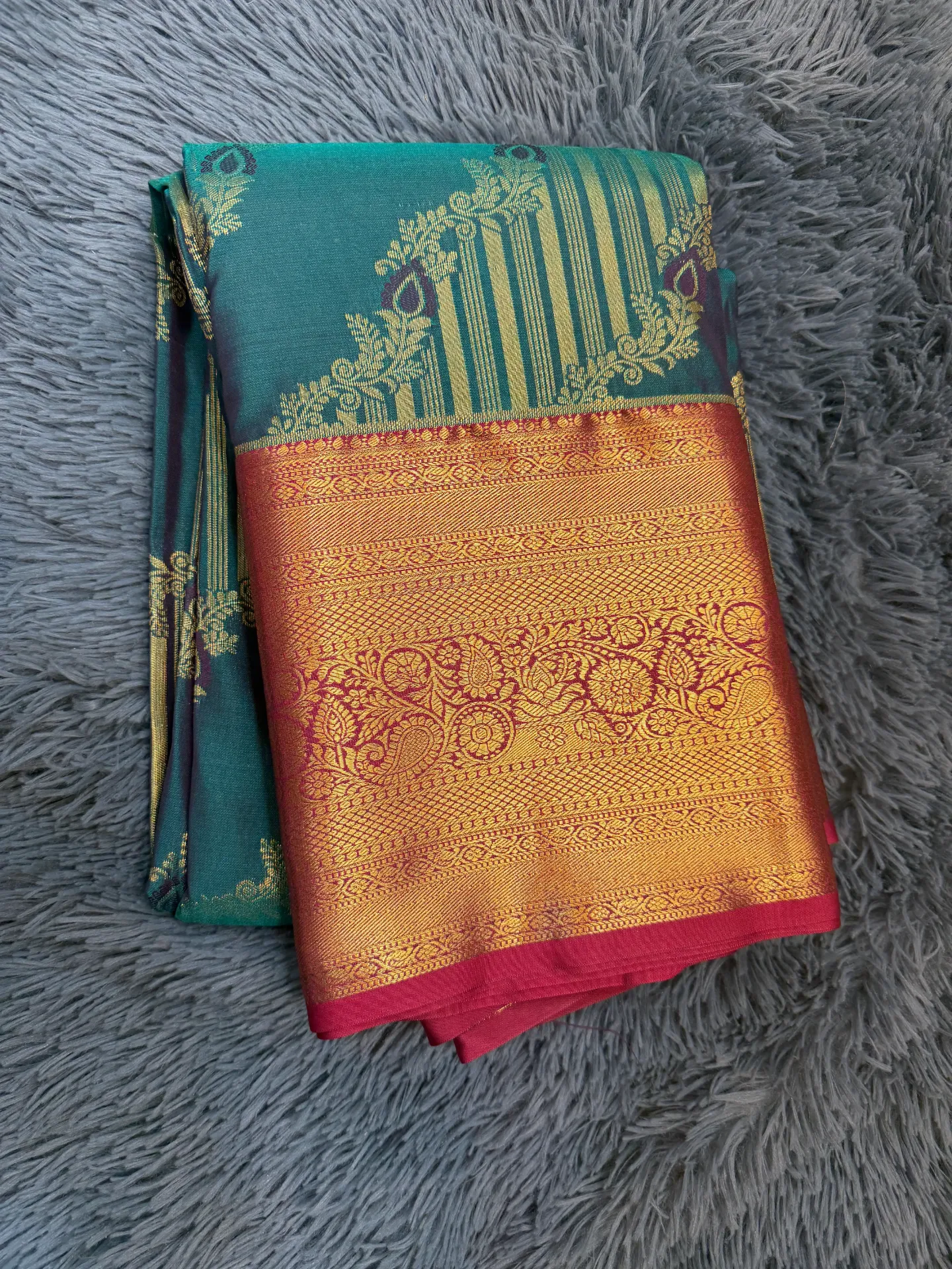 Kanchipattu Saree