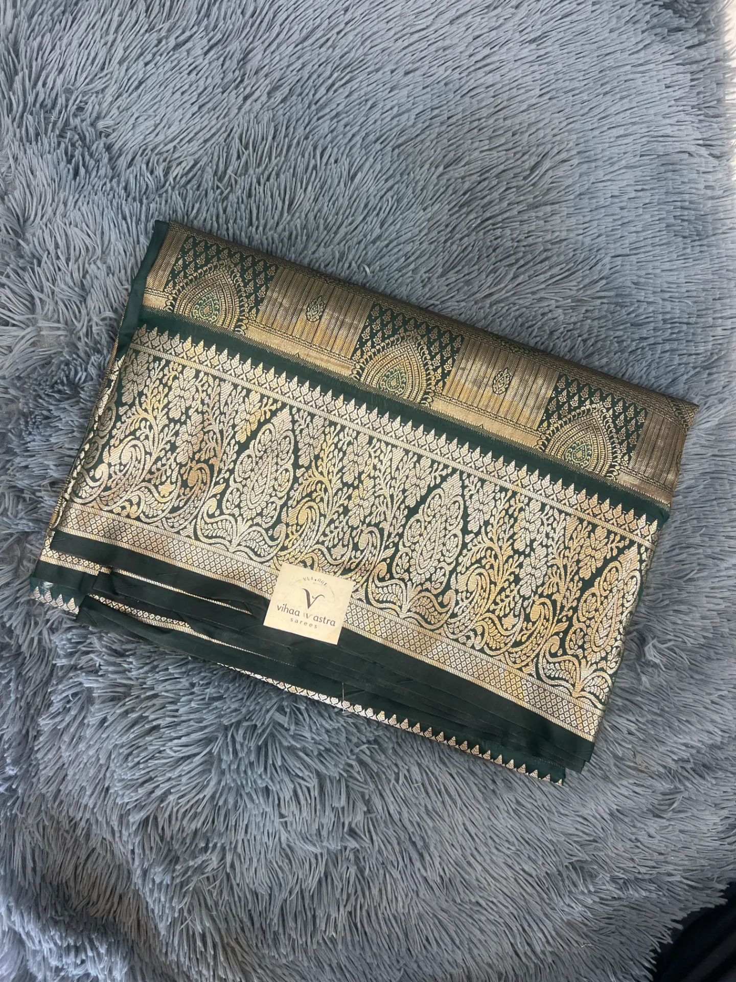 Kanchipattu Saree VV2100