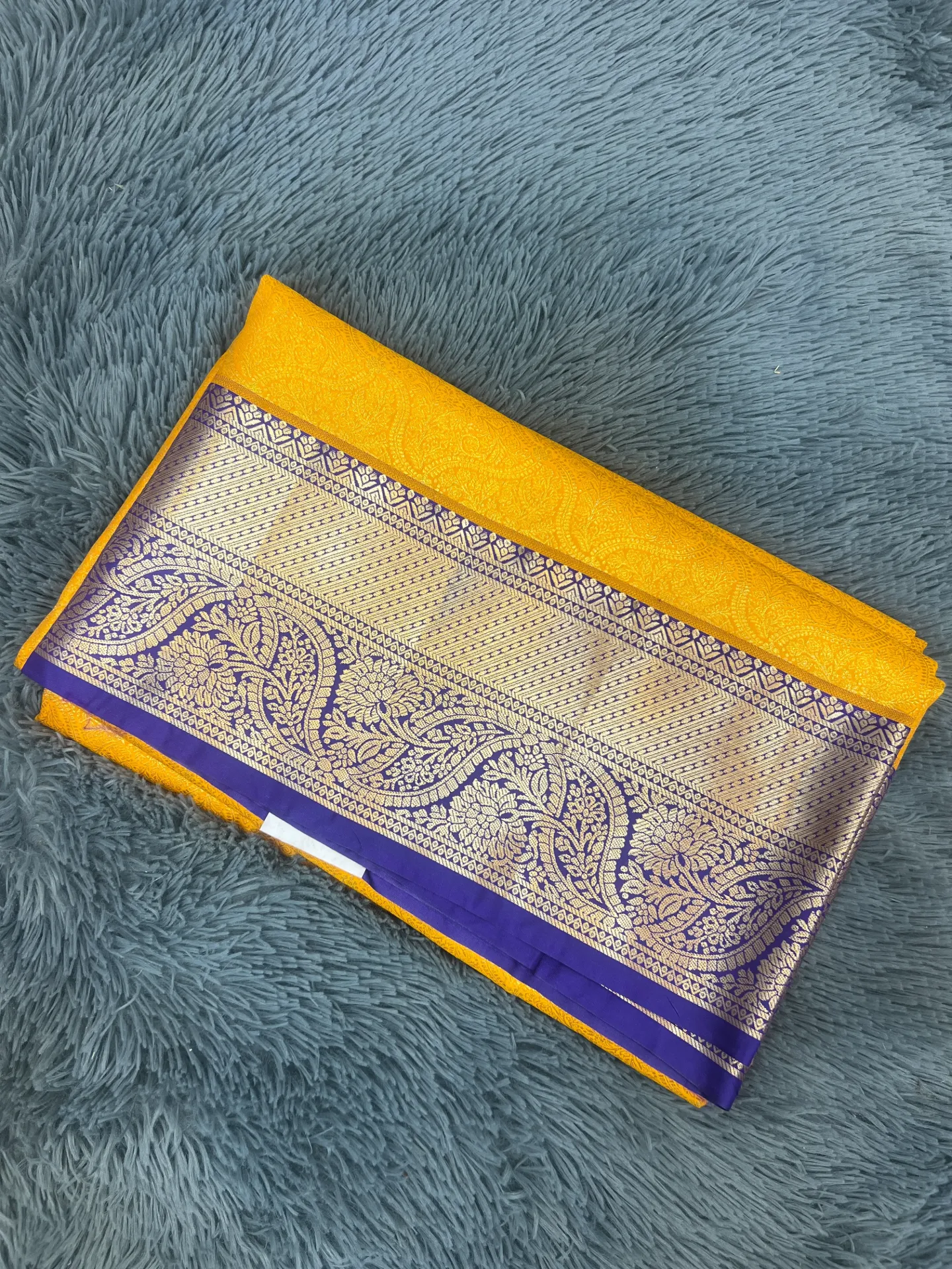 Kanchipattu Sarees VV2500