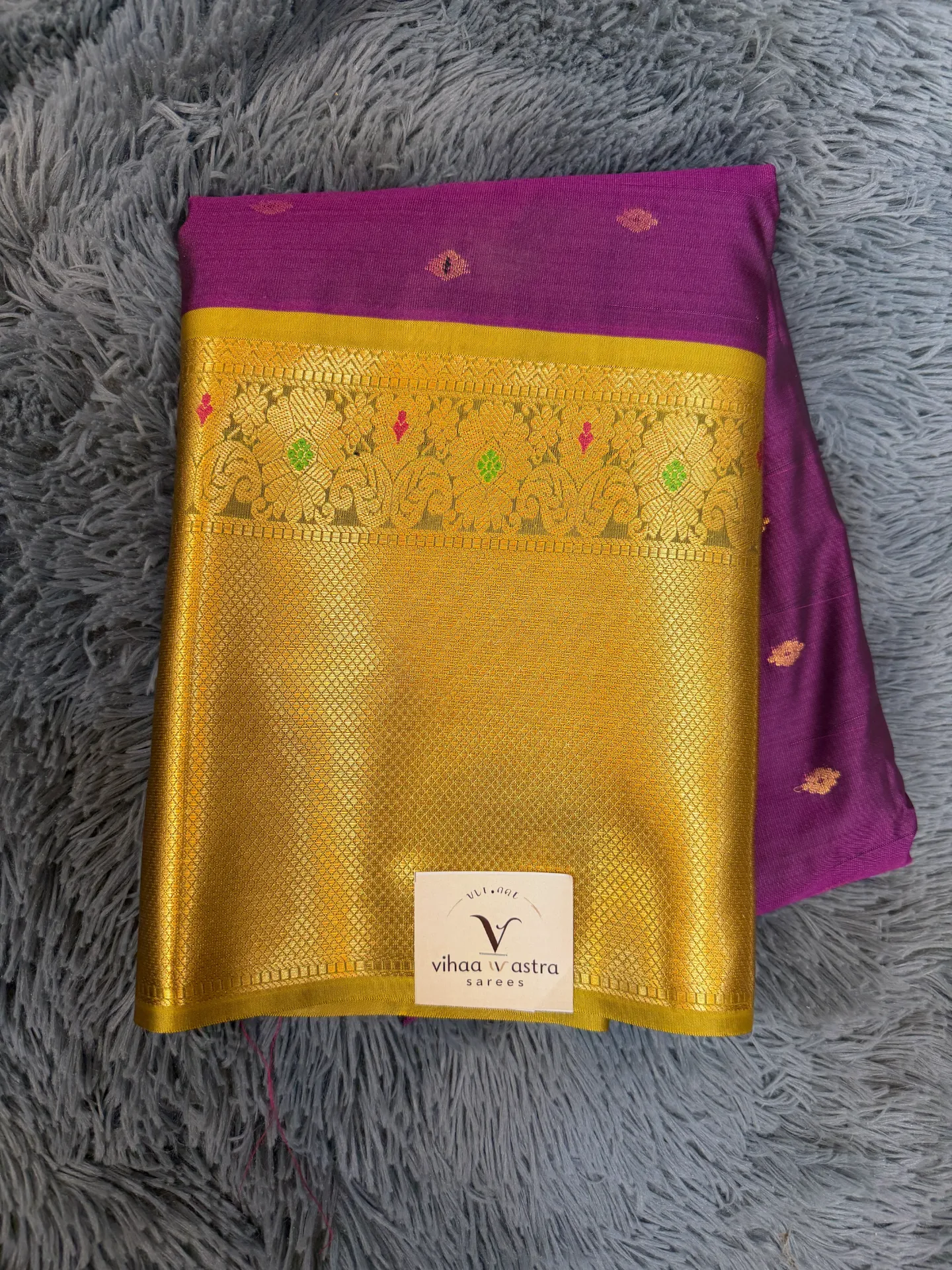 Kanchipattu Saree VV2500