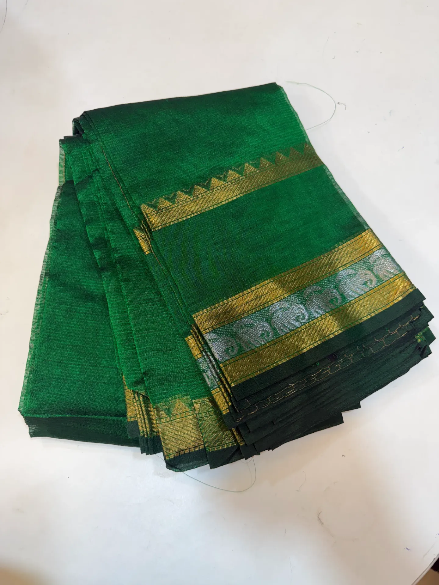 Mangalgiri Pattu VV1499