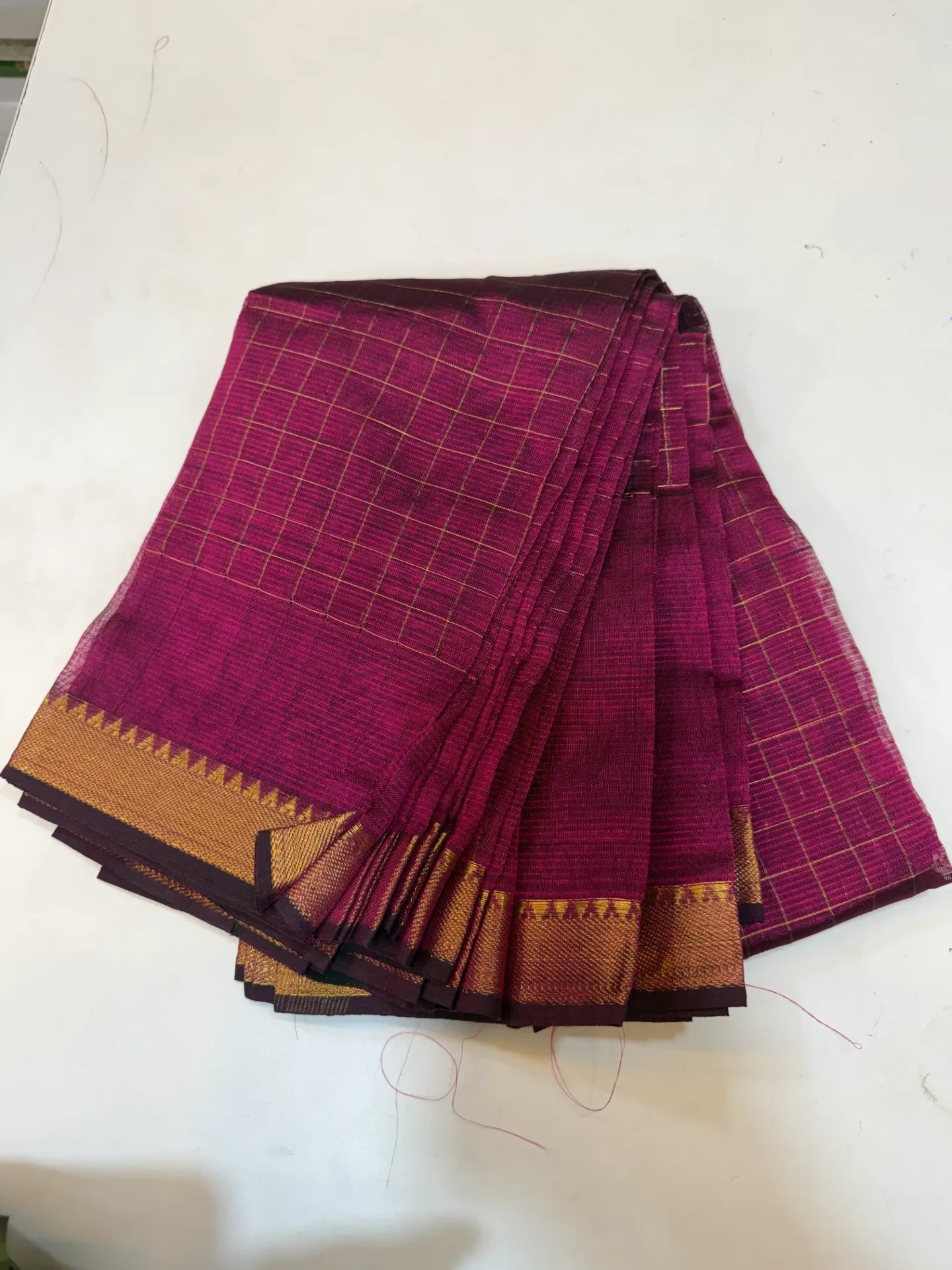 Mangalgiri Pattu VV1499